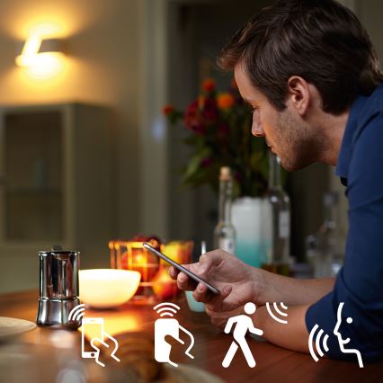 Osnovni komplet Philips Hue STARTER KIT WHITE 3xE27/9W + naprava za povezovanje 2700K