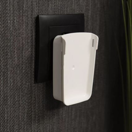 Osram - LED orientacijska lučka za vtičnico s senzorjem LUNETTA LED/2W/230V