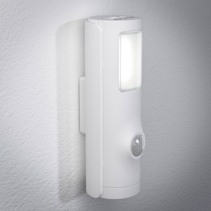 Osram - LED orientacijska svetilka s senzorjem NIGHTLUX LED/0,35W/3xAAA IP54 bela