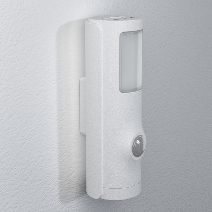 Osram - LED orientacijska svetilka s senzorjem NIGHTLUX LED/0,35W/3xAAA IP54 bela
