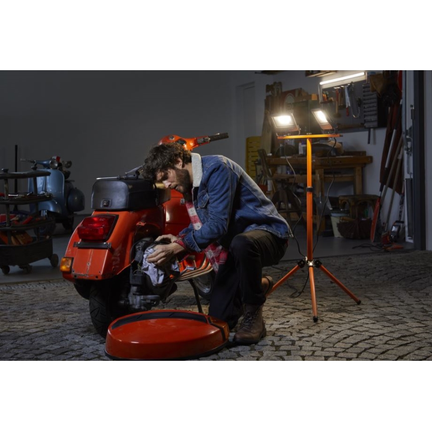 Osram - LED reflektor s nosilcem TRIPOD 2xLED/50W/230V IP65