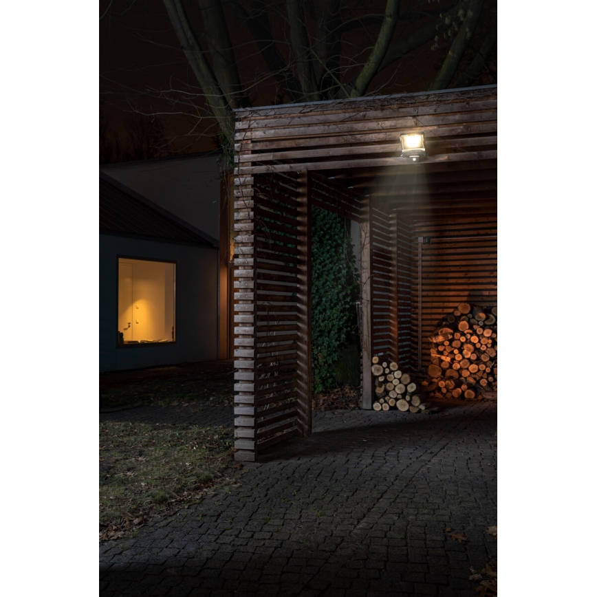 Osram - LED reflektor s senzorjem ENDURA LED/50W/230V 4000K IP44