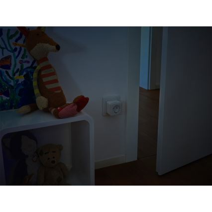 Osram - LED zatemnjevalna vtičnica z osvetlitvijo SCHUKO SMART+ NIGHTLIGHT 3680W/230V Wi‑Fi