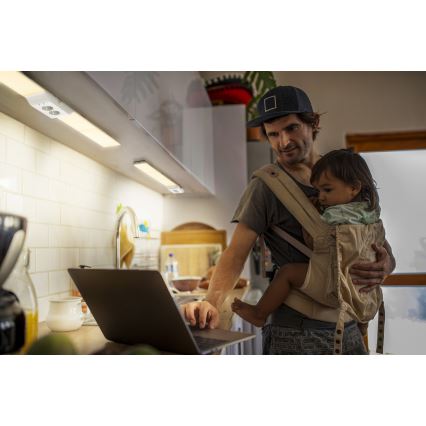 Osram - LED svetilka za pod omarico z zatemnitvijo in vtičnicami UNDERCABINET LED/10W/230V 3000K 54,8 cm bela