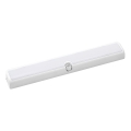 Osram - zatemnjiva LED luč za pod omaro z senzorjem gibanja in mraka LINEAR LED/3,8W/5V/3xAA 3000K 30 cm bela