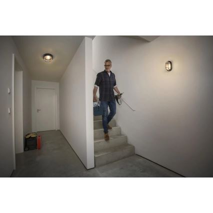 Osram - Zunanje stensko svetilo BULKHEAD 1xE27/10W/230V Ø 19 cm IP54 črna