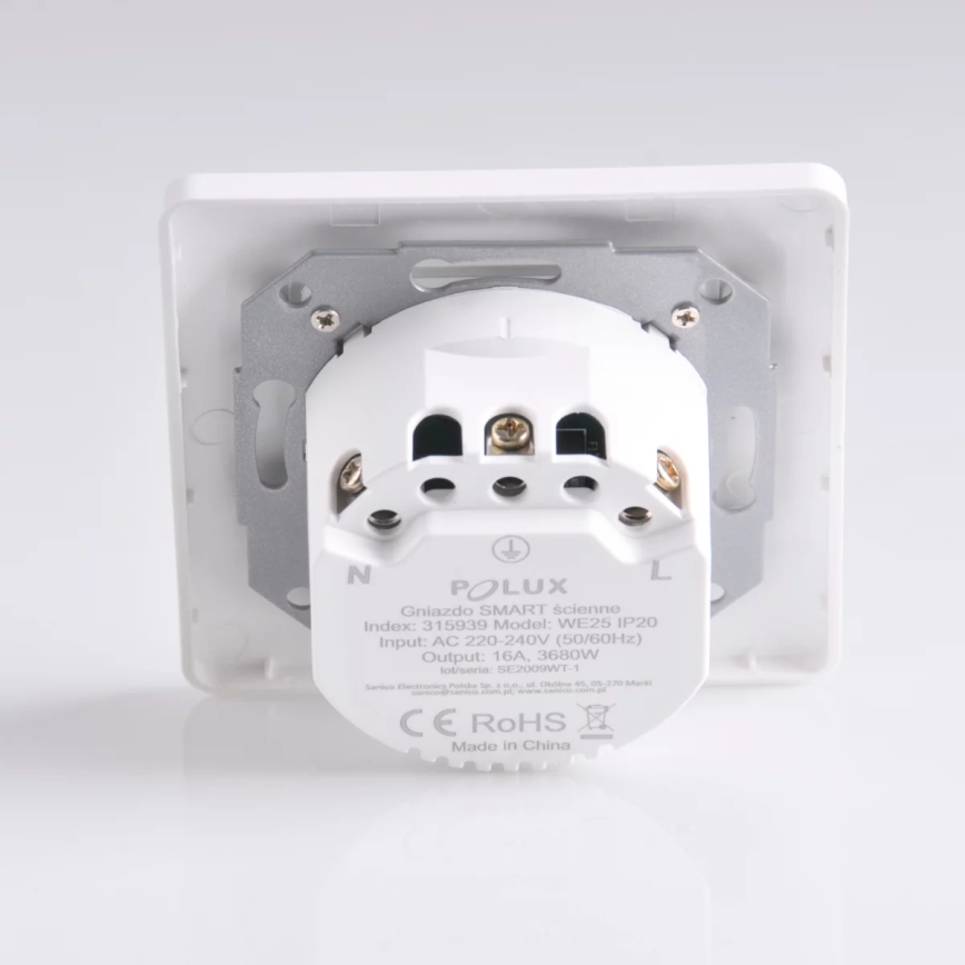 Pametna vtičnica SMART 3680W/230V/16A Wi-Fi Tuya SCHUKO