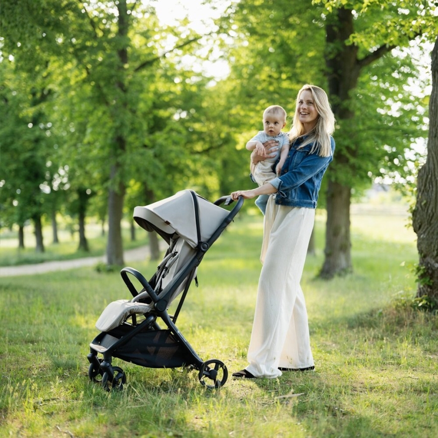 PETITE&MARS - Športni otroški voziček FLIP Platinum Grey