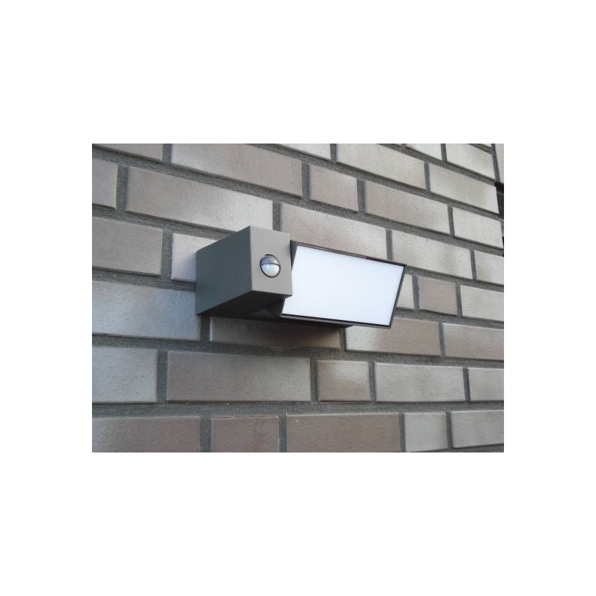 Philips 16943/93/16 - Zunanja svetilka s senzorjem MYGARDEN BORDER 1xE27/23W/230V