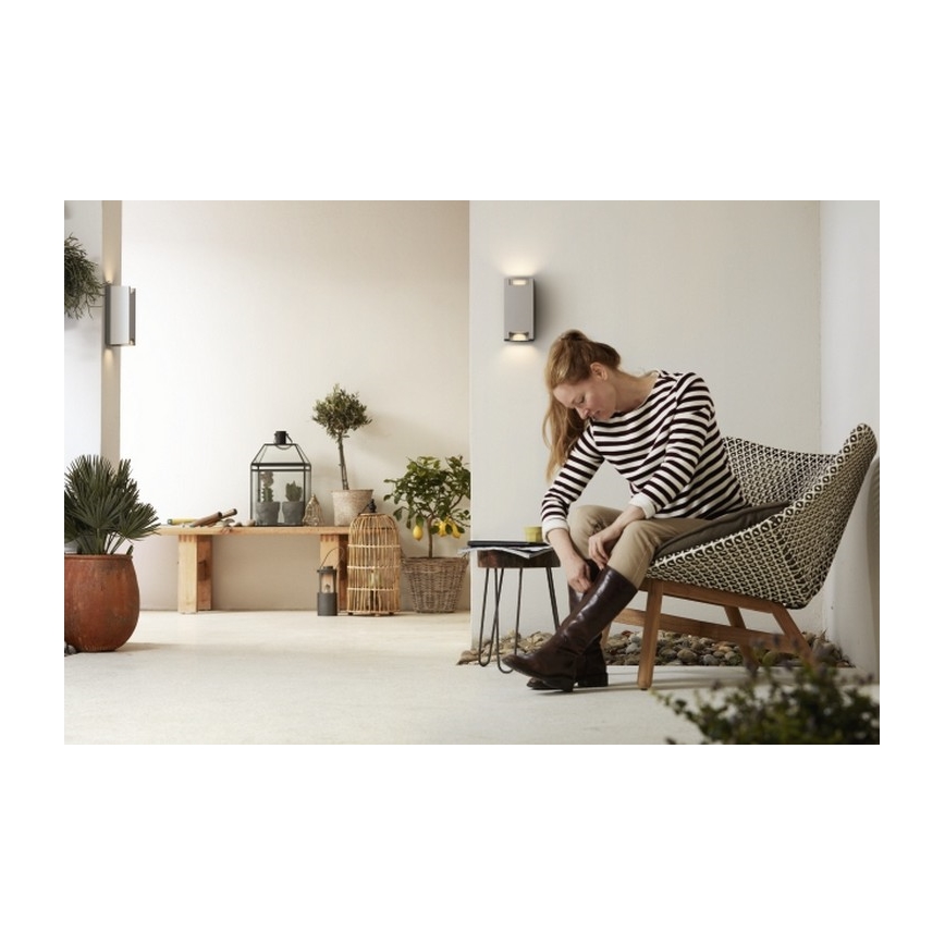 Philips - Zunanja stenska svetilka 2xGU10/5W IP44