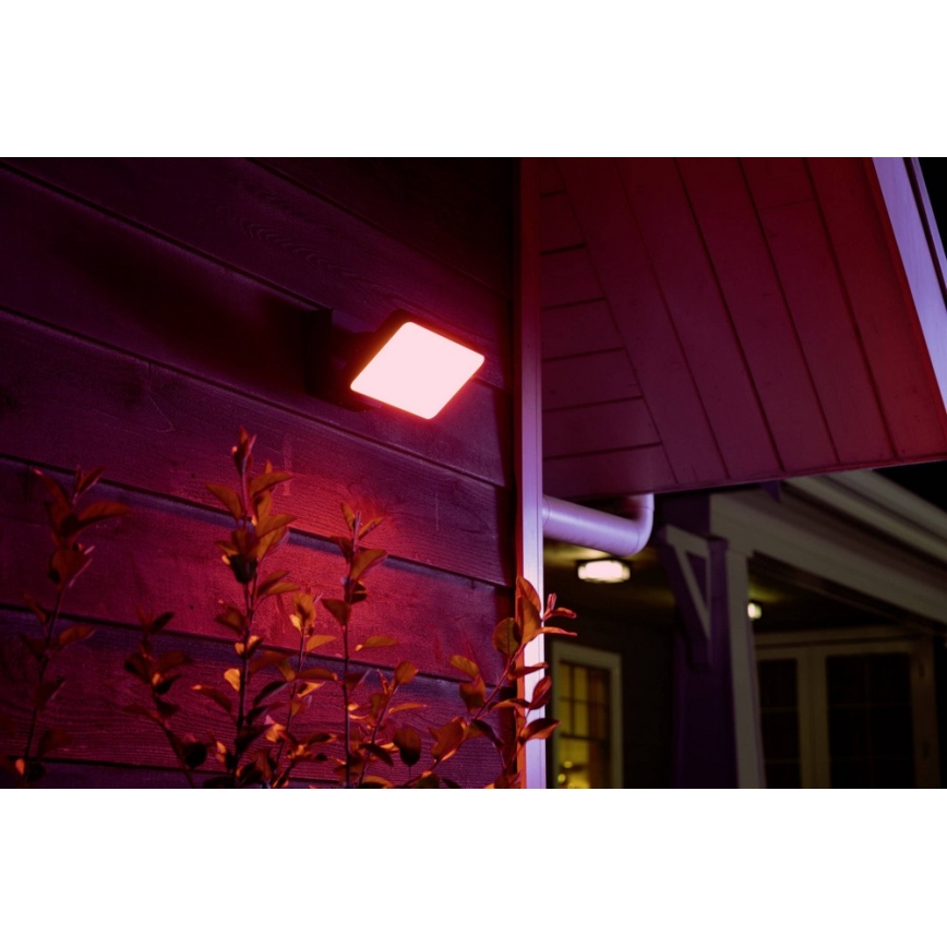 Philips - LED RGBW Zatemnitven zunanji reflektor Hue DISCOVER 2xLED/15W/230V 2000-6500K IP44