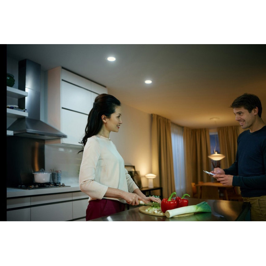 Philips - Zatemnitvena vgradna svetilka Hue PHOENIX 1xLED/5W/230V