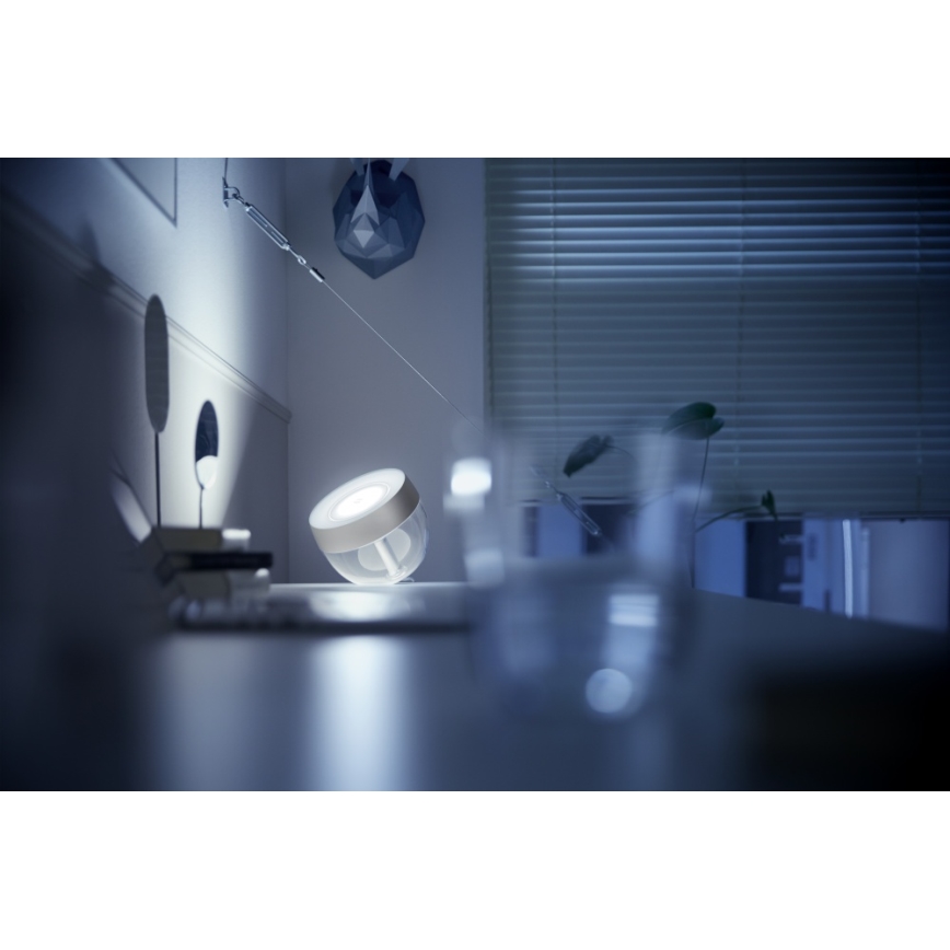 Philips - LED RGB Zatemnitvena namizna svetilka Hue IRIS LED/8,2W/230V 2000-6500K srebrna