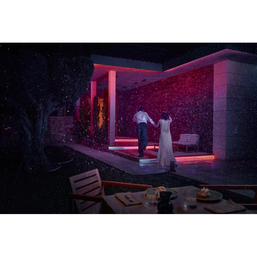 Philips -LED RGBW Zatemljiv zunanji trak Hue FLUX 10m LED/30W/230V 2200-6500K IP67