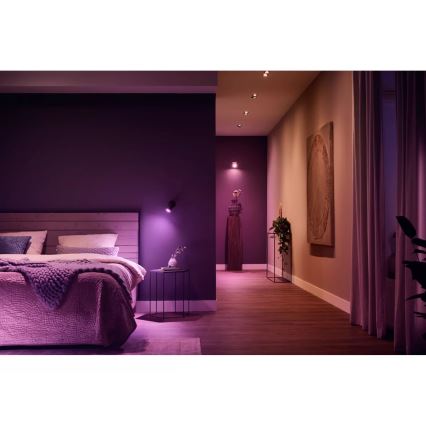 Philips - LED RGBW Zatemnitveni reflektor Hue FUGATO 1xGU10/4,2W/230V 2000-6500K črna
