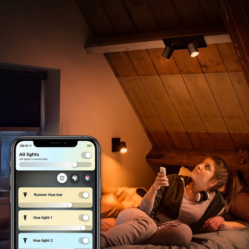 Philips - LED Zatemnitveni reflektor Hue RUNNER 2xGU10/4,2W/230V 2200-6500K + Daljinski upravljalnik črna