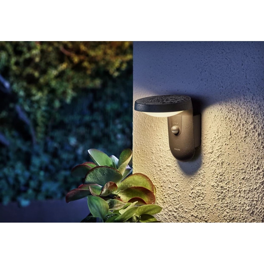 Philips - LED Zunanja stenska svetilka s senzorjem LED/9W/230V 2700K IP44