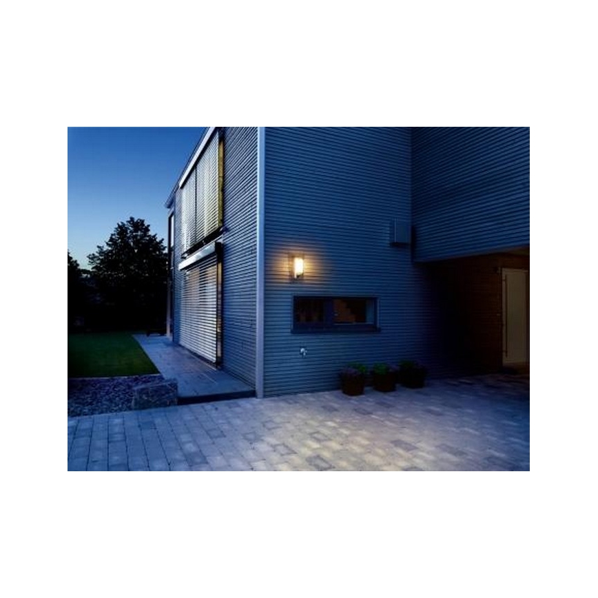 Philips - Zunanja stenska svetilka s senzorjem BRIDGE 1xE27/15W/230V IP44