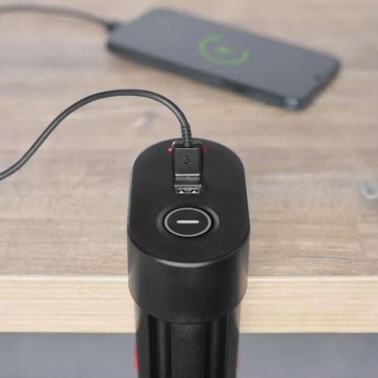 Podaljšek s priključkom na mizo 3Z + 3xUSB 1,5m črna