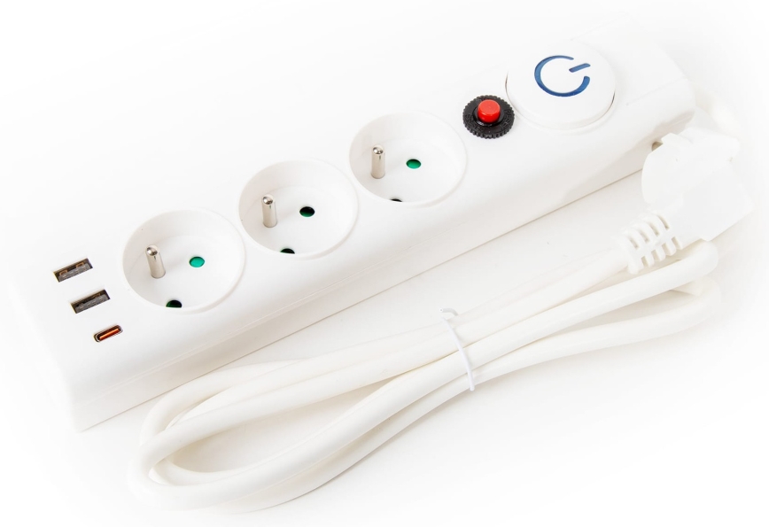 Podaljšek s stikalom 3Z Tip E + 2xUSB-A + 1xUSB-C 1,5m