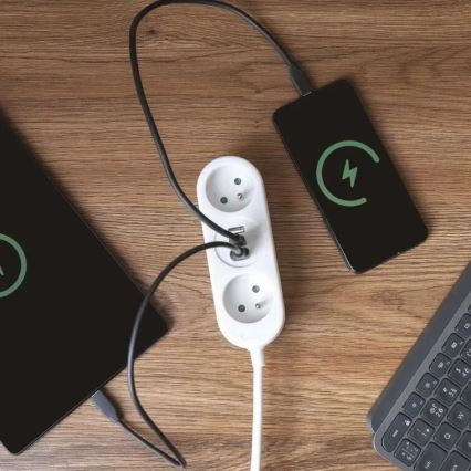 Podaljševalni kabel 2Z + 2x USB-A + USB-C 1,4 m