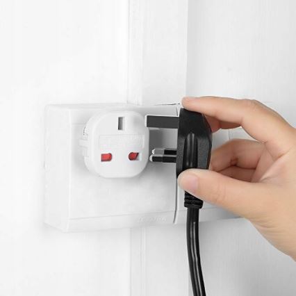 Potovalni adapter UK/EU 230V bela