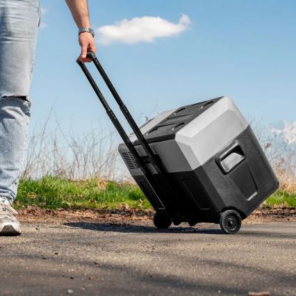 Potovalni hladilnik z LCD zaslonom 40 l 230V/12V/24V črna