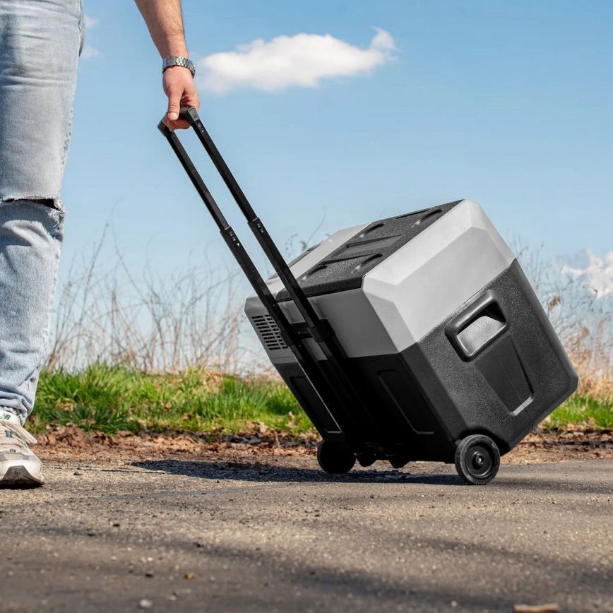 Potovalni hladilnik z LCD zaslonom 40 l 230V/12V/24V črna