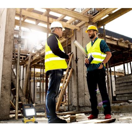 LED zatemljiv prenosni reflektor TIGRA LED/20W/3,7V 4000K IP54 4400 mAh črna/rumena