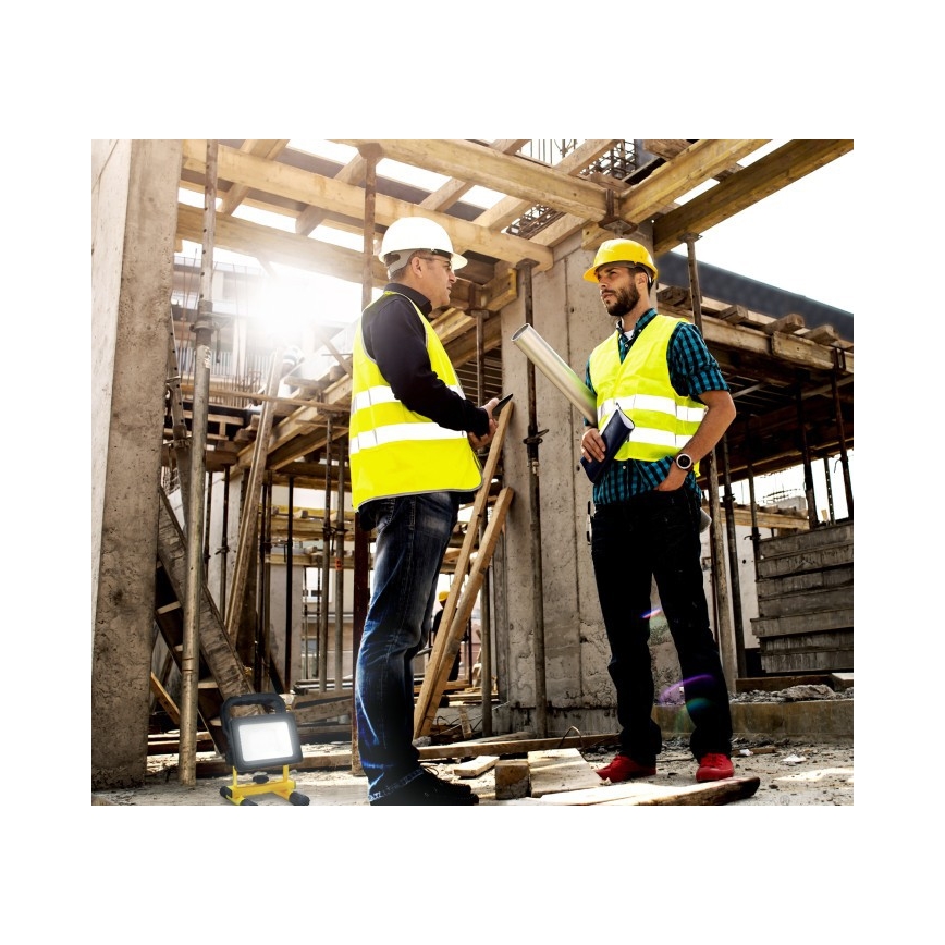 LED zatemljiv prenosni reflektor TIGRA LED/20W/3,7V 4000K IP54 4400 mAh črna/rumena