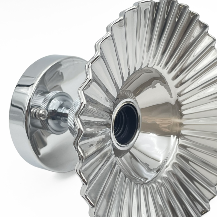 Pritrdjen stropni lestenec TRISH 1xE27/15W/230V, sijajni krom/dimljena črna