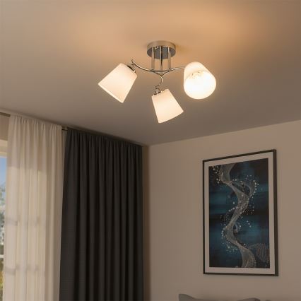 Pritrjen stropni lestenec PAFOS 3xE27/15W/230V, sijajni krom