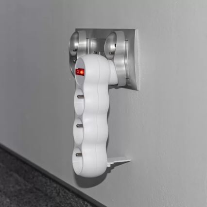 Razdelilec s stikalom, 3 vtičnice