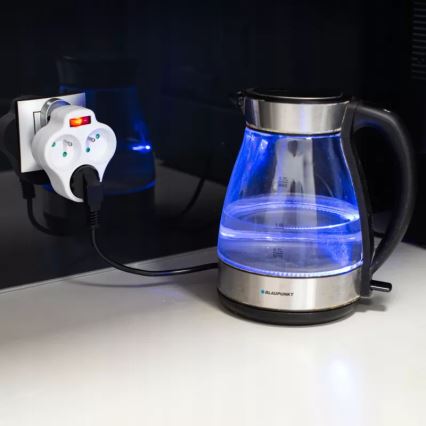 Razdelilna vtičnica s stikalom, 3 vtičnice