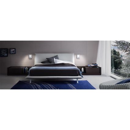 Redo 01-1499 - LED Stenski reflektor AGOS LED/6W/230V + LED/3,2W USB bela