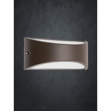Redo 90192 - LED Zunanja stenska svetilka SCUDO LED/10W/230V 3000K IP54 rjava