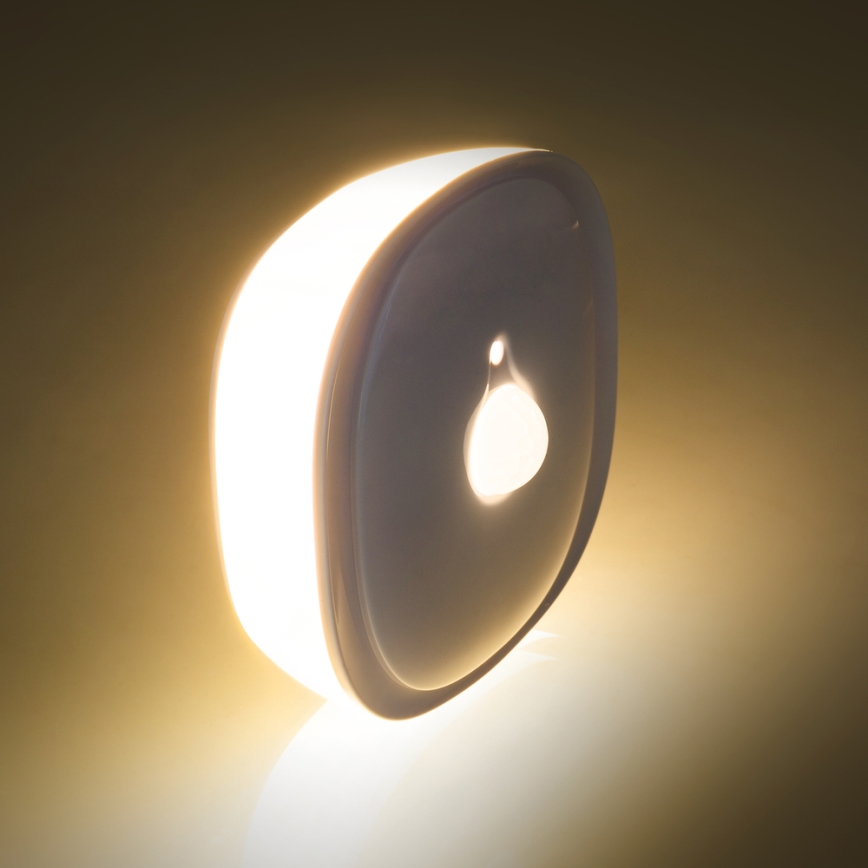LED Orientacijska svetilka s senzorjem LED/0,45W/3xAAA 3000K bela