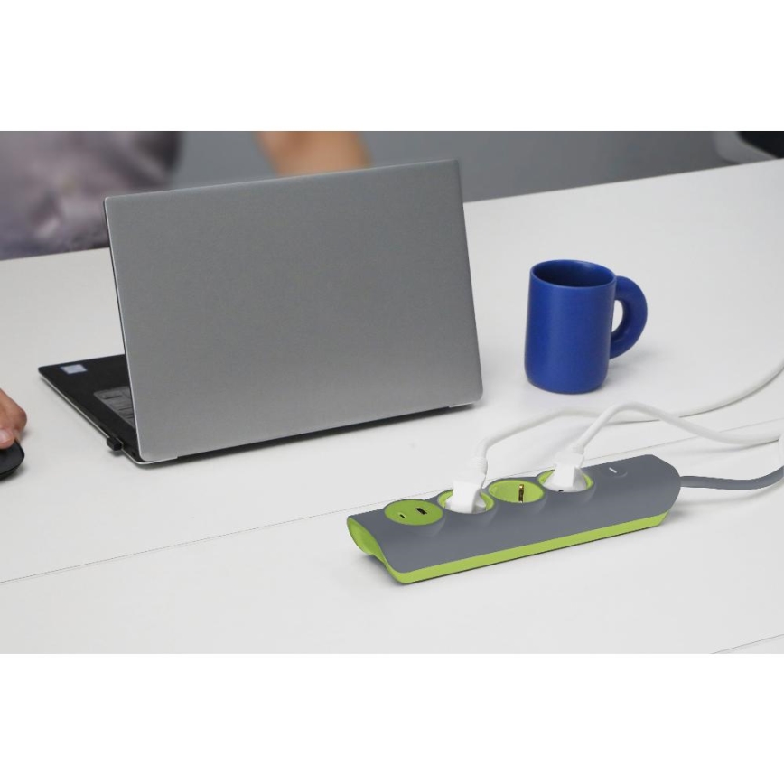 Retlux - Podaljševalni kabel z vklopnim stikalom, 3 vtičnice (tip E) + 1× USB-A + 1× USB-C, 1,4 m, siva