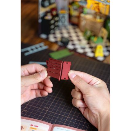 RoboTime - Miniaturna hiša Garaža 2xAAA