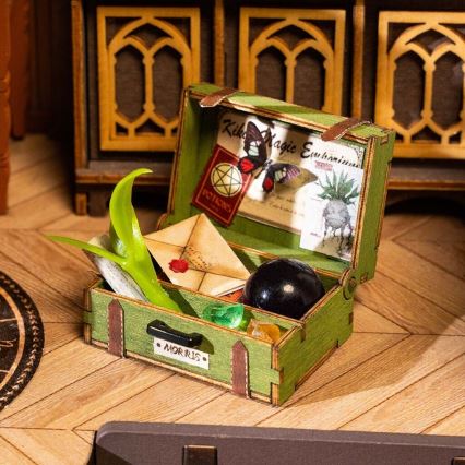 RoboTime - Miniaturna hiša Wizard's study 2xAAA