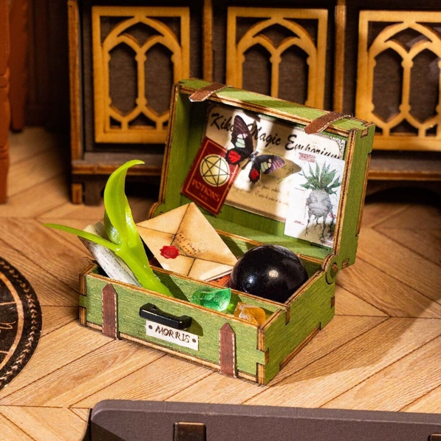 RoboTime - Miniaturna hiša Wizard's study 2xAAA