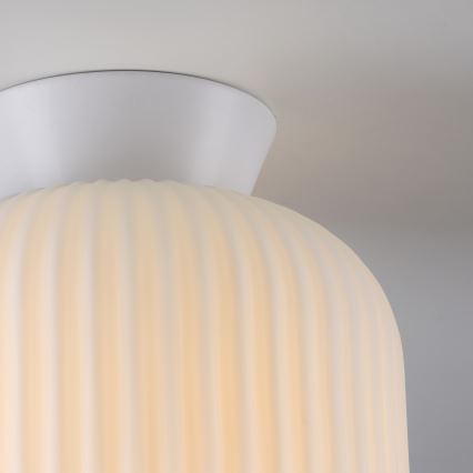 Schöner Wohnen 13574-16 - Stropna svetilka NAMI 1xE27/25W/230V, premer 20 cm, bela