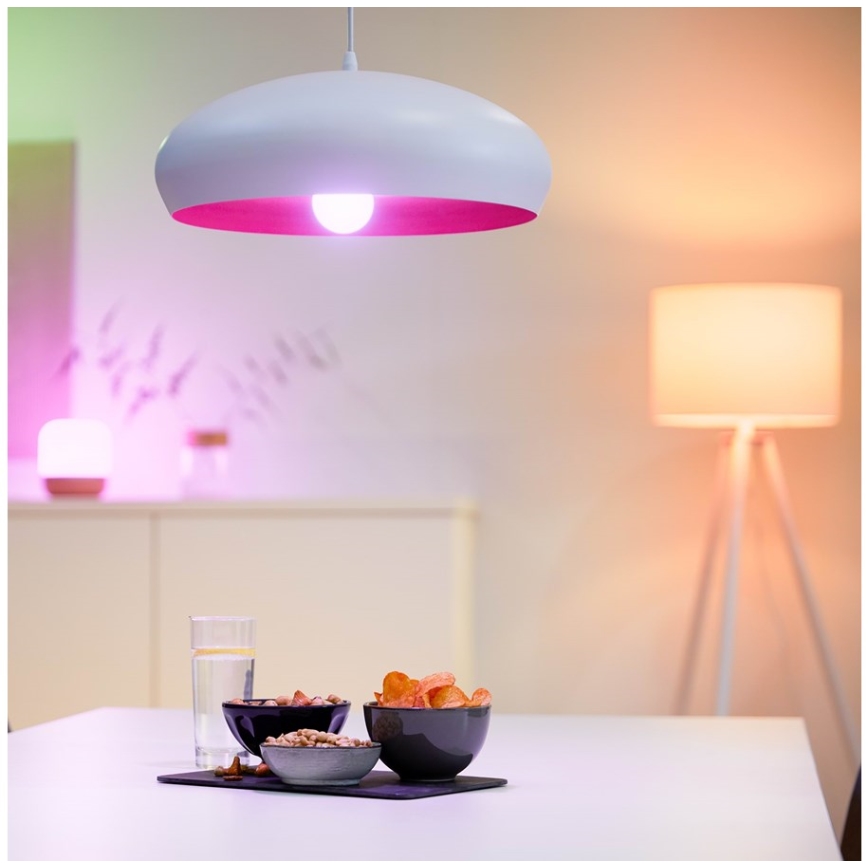 SET 2x LED RGBW Zatemnitvena žarnica A60 E27/8,5W/230V 2200-6500K Wi-Fi + Daljinski upravljalnik - WiZ