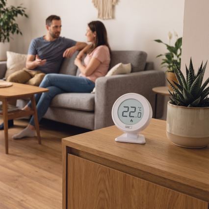 Sobni ročni brezžični termostat 230V/16A 2xAA bel