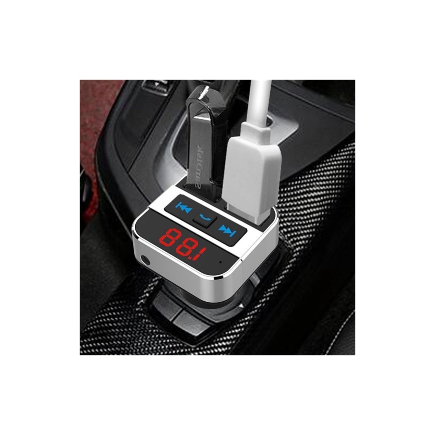 Polnilni avtomobilski adapter USB 12V