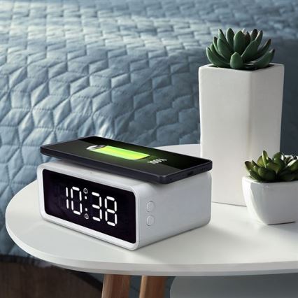 Digitalna ura z Qi brezžičnim polnilcem 230V/CR2032 bela