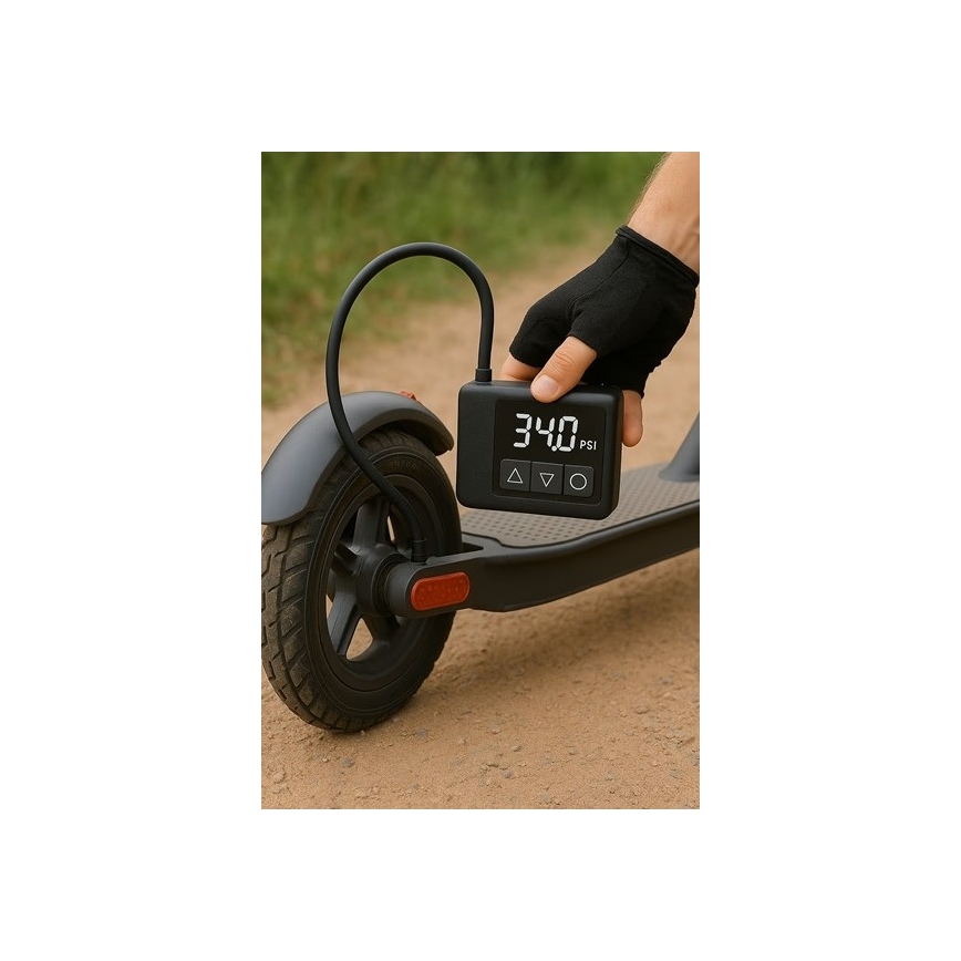 Digitalni žepni kompresor 500 mAh 5 V črn