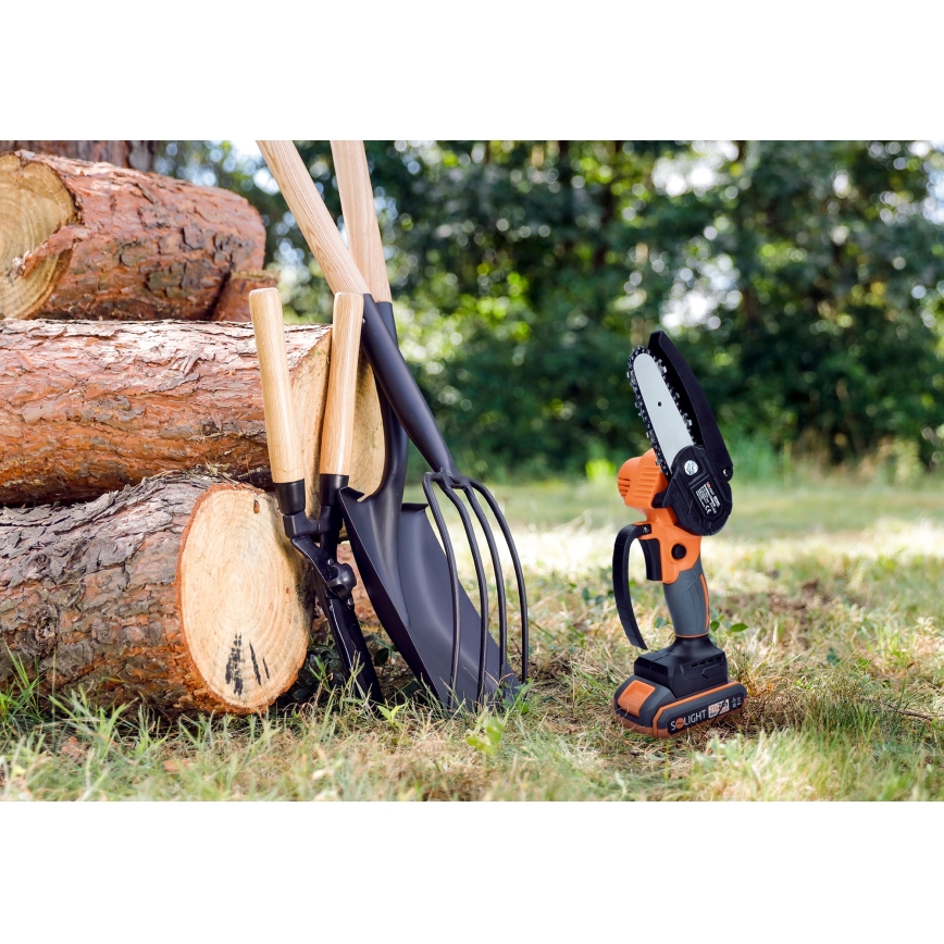 Hand-held cordless chainsaw 2000 mAh 21V