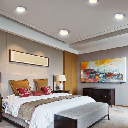 LED stropna svetilka 18W/230V 3000/4000/6000K, premer 22,5 cm, bela