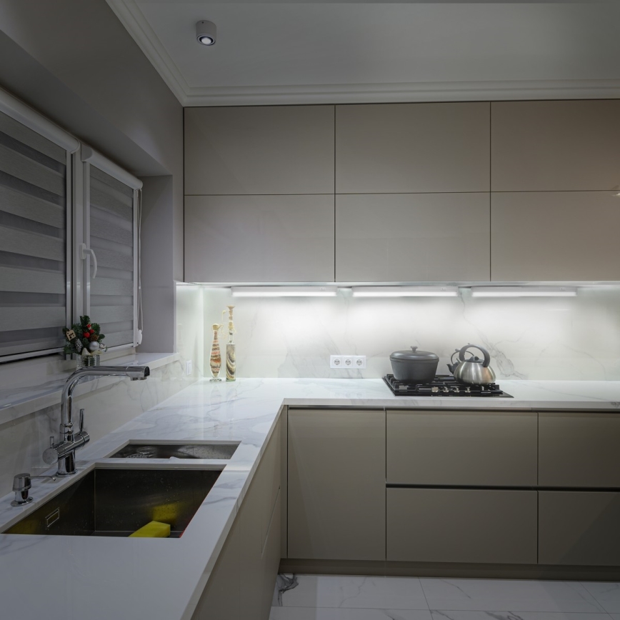 LED světilka za pod omaro LED/4W/230V 4100K 28 cm